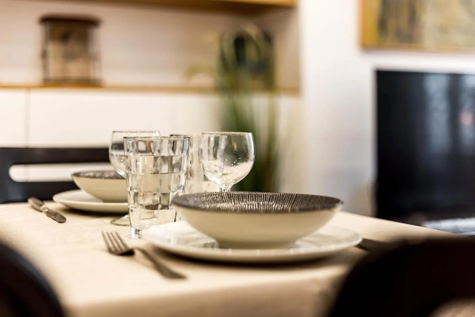 The Charming, Comfortable Charlemagne Ail Lyon Apartamento